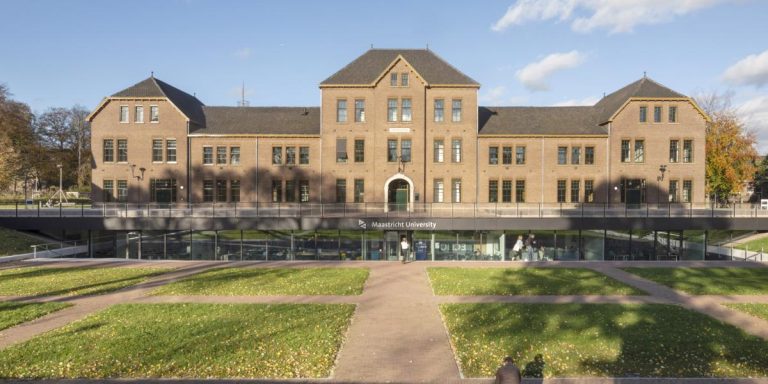 maastricht uni